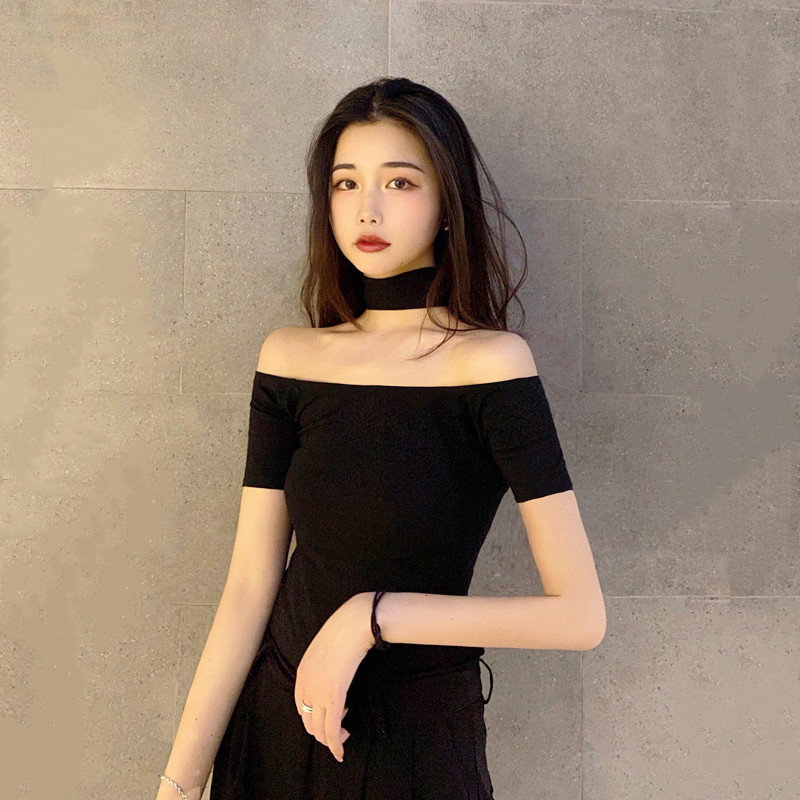 挂脖黑色上衣一字肩性感短袖2021夏季新款修身显瘦百搭露肩T恤女
