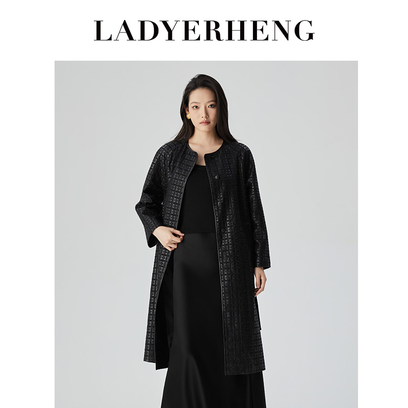 LADYERHENG25秋新品女装PU皮长风衣外套时尚绣花原创设计师款