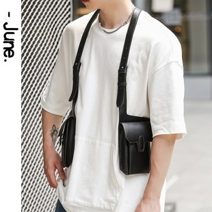 潮牌战术包机能马甲包男夏季穿搭背心包pu工装Q风个性手机包胸包