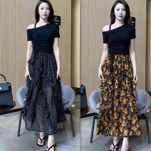 夏日海边度假风h一整套穿搭酷辣斜肩短袖 T恤碎花开叉半身裙两件套