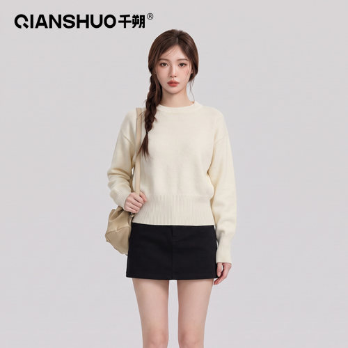 千朔韩系圆领套头显瘦针织衫女