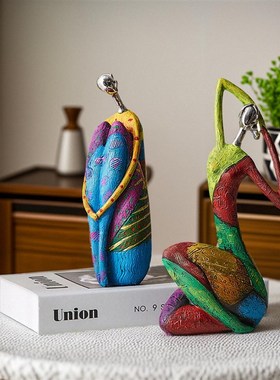 创意抽象人物摆件家居客厅电视柜装饰办公室艺术瑜伽摆件油画女人