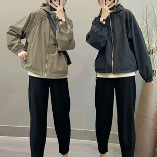 连帽夹克棒球服女2024新款春秋韩版宽松百N搭学生冲锋衣风衣短外