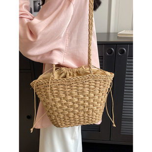 防水三亚沙滩包编织2023新款 大容量旅游度N假风海边草编水桶包女