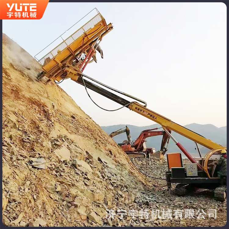 高举臂15米钻孔机隧道采石场护坡潜孔钻双回转油电两用锚固钻车