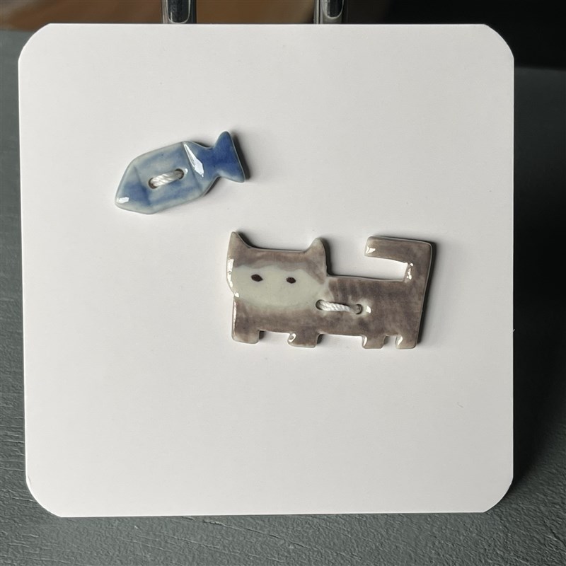 长3.1cm八百个心眼子小猫咪鱼手工陶瓷纽扣艺术扣子布艺服饰配件