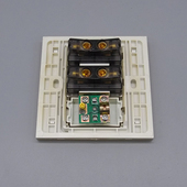 香槟金86型三位二孔电源有线电视插座 四口TV口有线数字电视面板