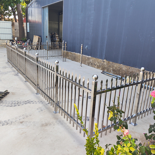 不锈钢变压器箱变围栏围墙护栏工厂小区别墅庭院固定栏杆隔离栅栏