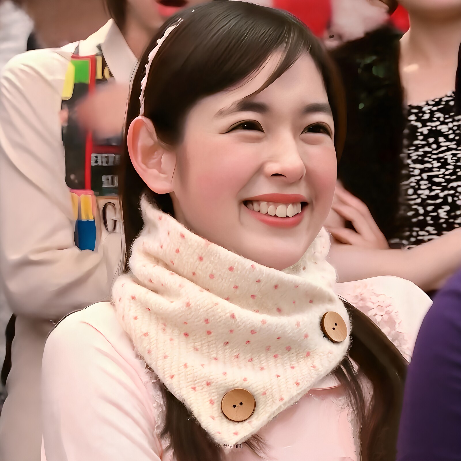 古早氛围感拿捏！小松奈奈围脖图片