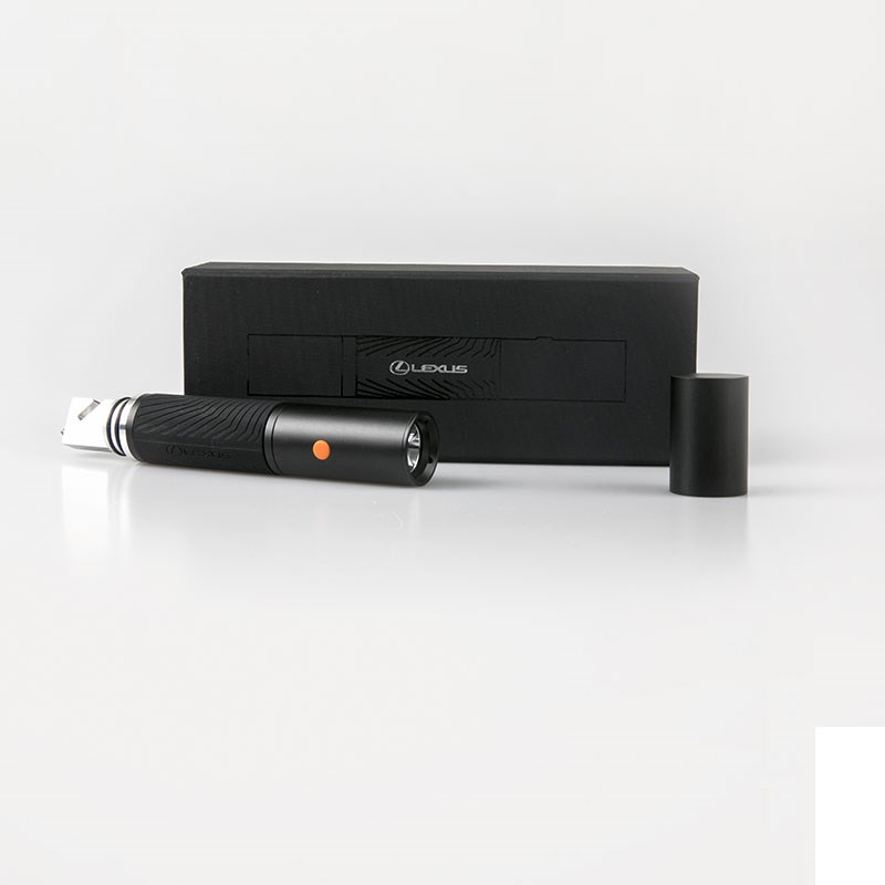 雷克萨斯多功能应急手电筒切割安全带爆闪路合金新款