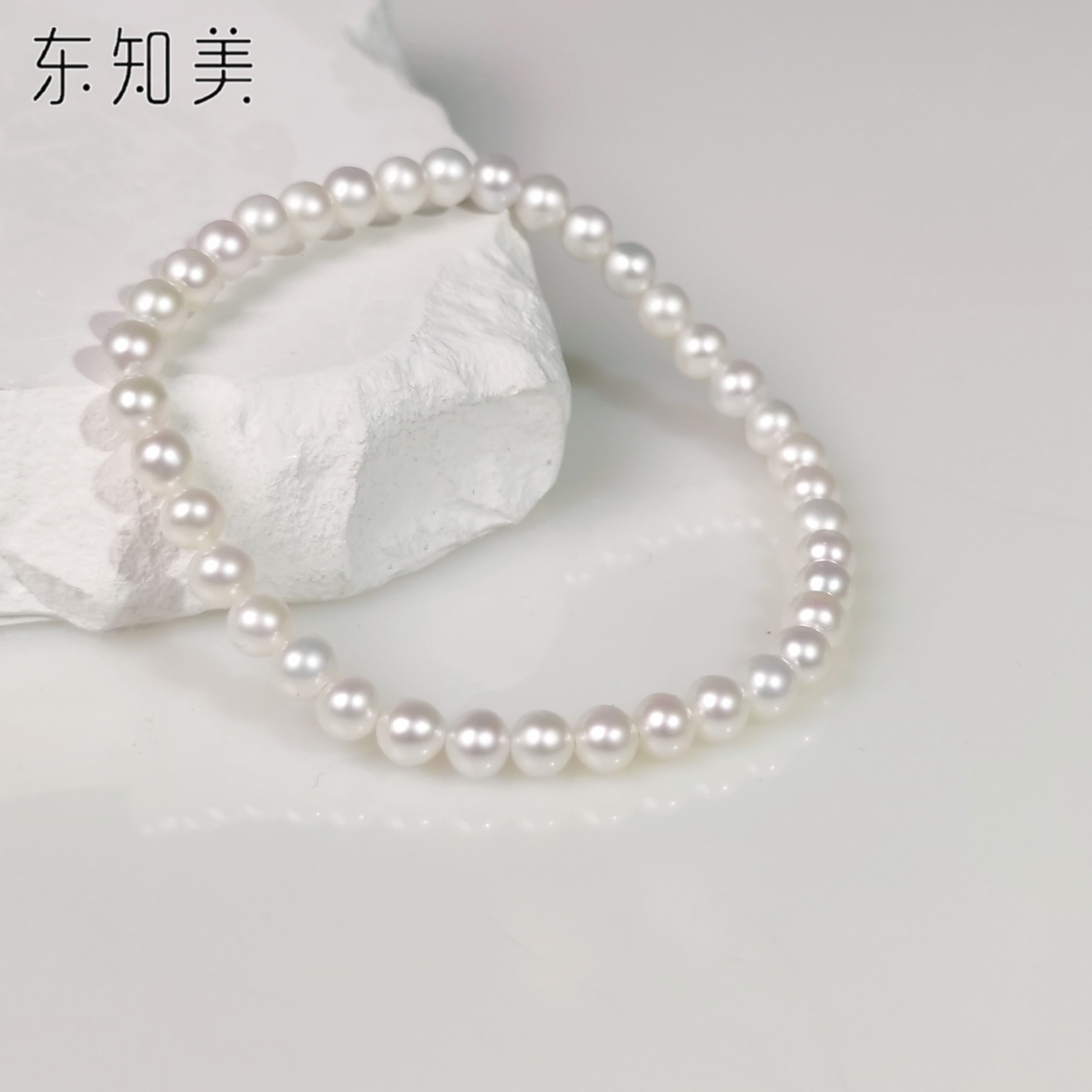 天然珍珠素圈近正圆小米珠手链
