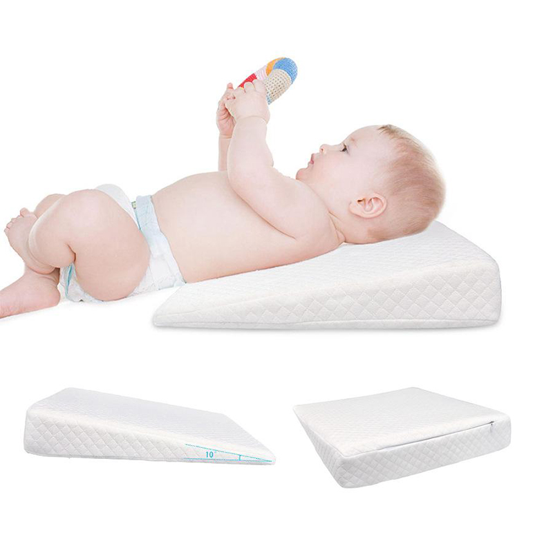 新生婴儿儿防吐奶斜坡垫宝宝防溢奶神器侧躺婴儿枕斜坡防呛奶枕头