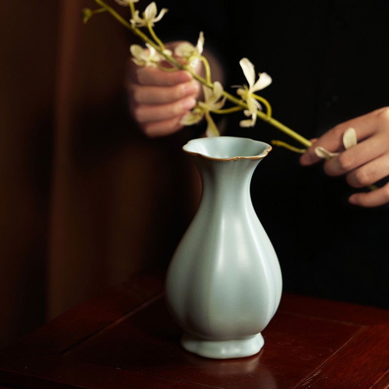 景德镇陶瓷葵口花瓶摆件客厅插花仿古汝窑瓷器中式手工青瓷礼盒装