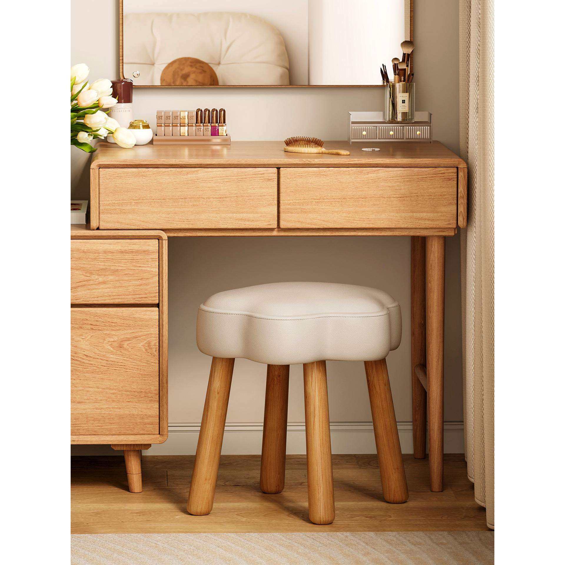 云朵化妆凳奶油风梳妆台凳子女生卧室实木感简约美甲凳子