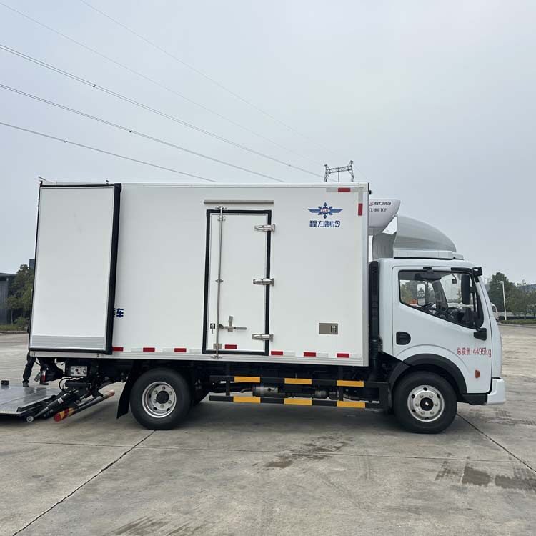 五十铃冷藏车6.6米冷藏车前四后八冷藏车厂家电话