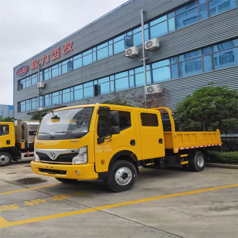 东风双排2吨右舵自卸货车