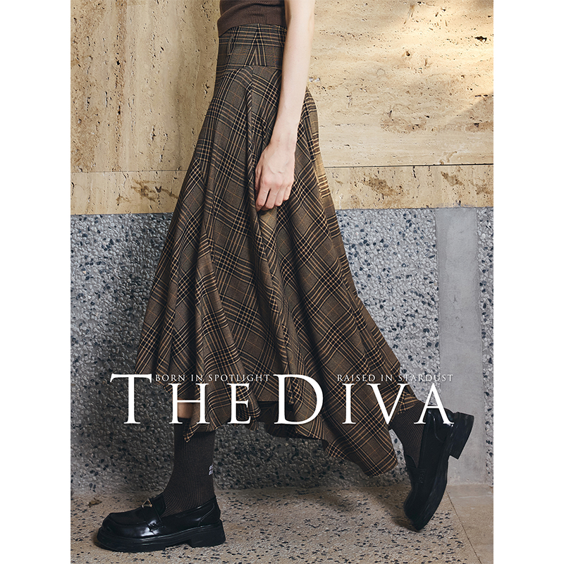 THEDIVA复古重工斜裁半裙
