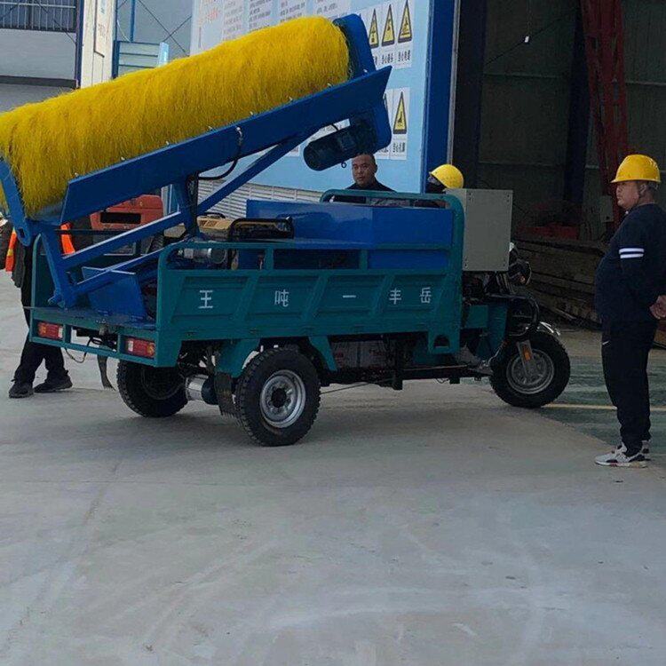 厂家现货全自动围挡清洗机建筑工地围挡清洗机高速公路隔音板清洗