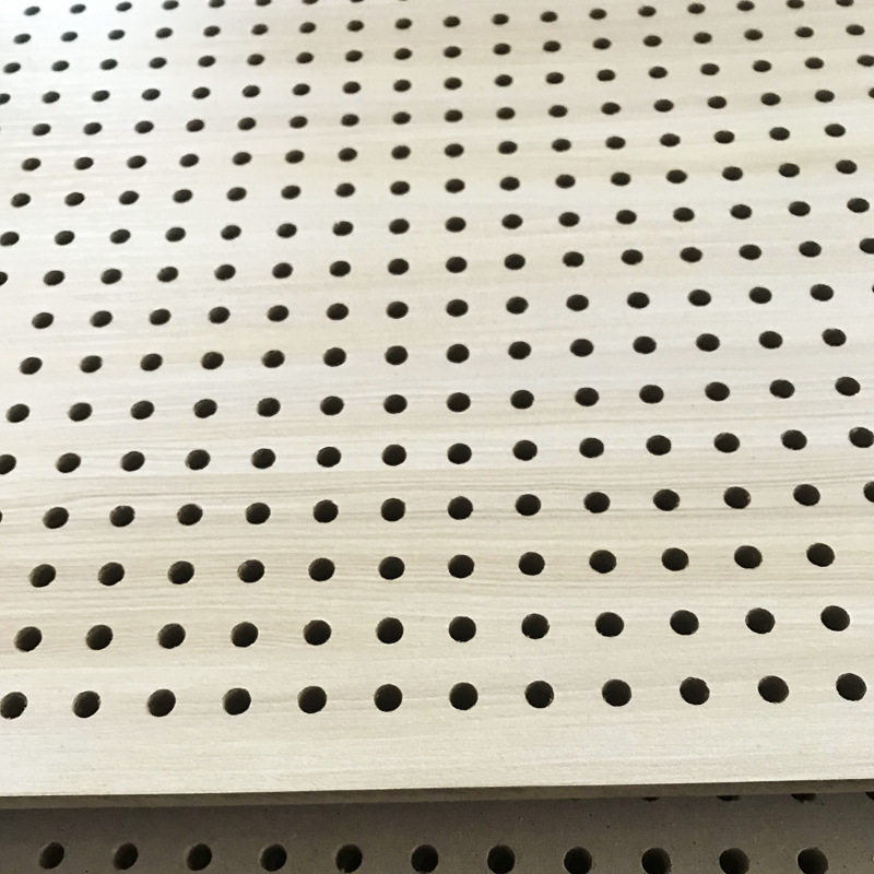 家具装饰冲孔板 木质吸音洞洞板厂家 木纹贴面密度中纤板冲孔圆孔