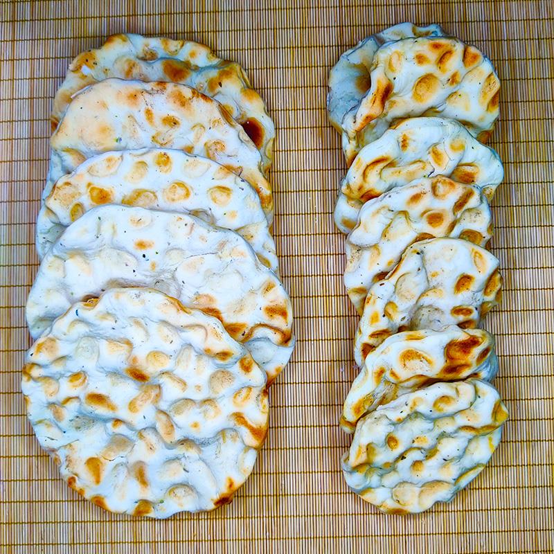 陕西特产石子锅盔馍传统手