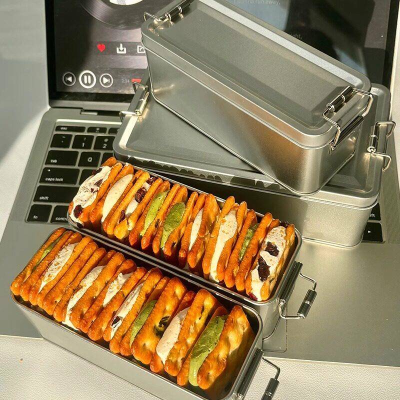 手撕葱香牛轧饼干台湾手工零食苏打饼干手撕牛轧糖夹心解馋小零食