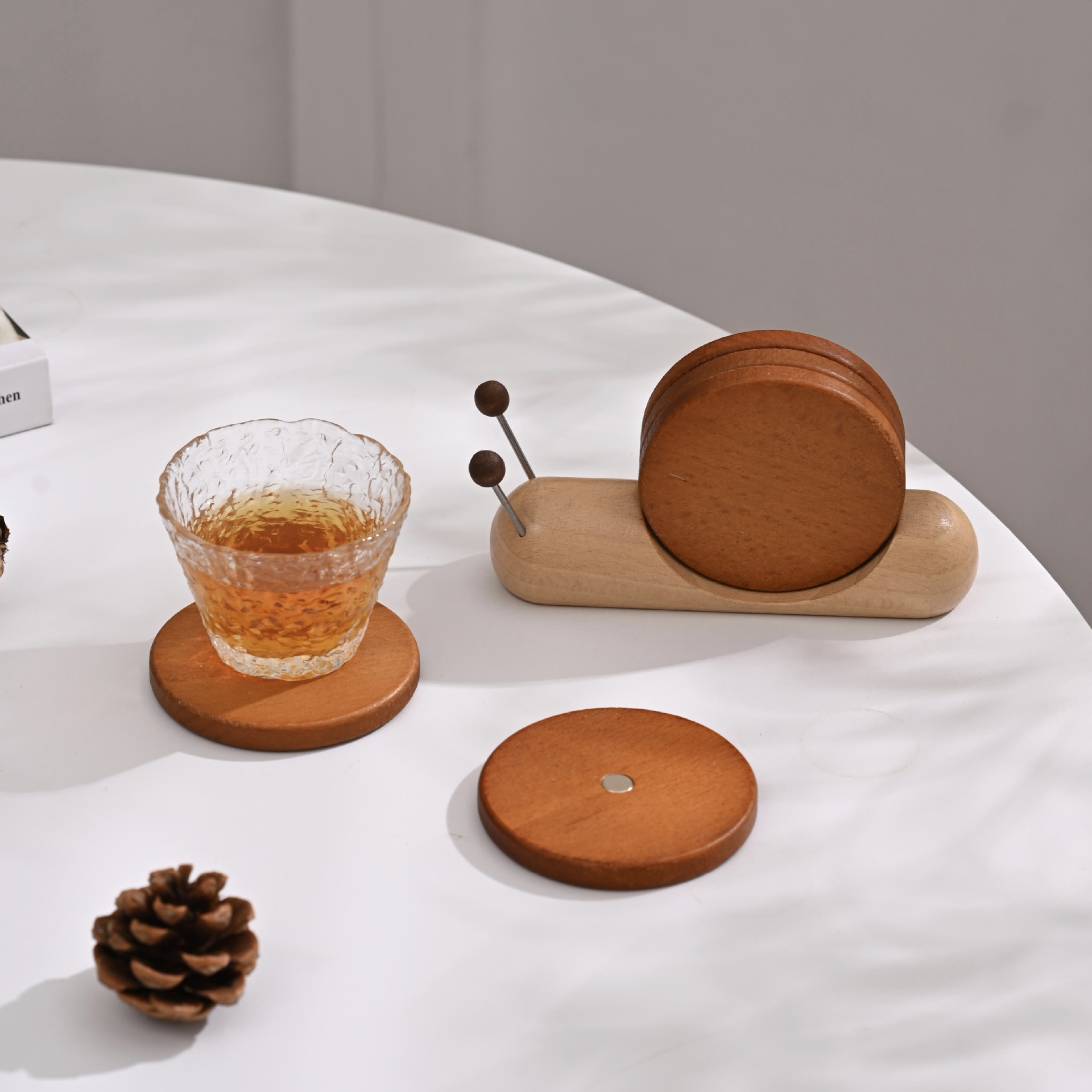 创意蜗牛造型木质茶杯垫