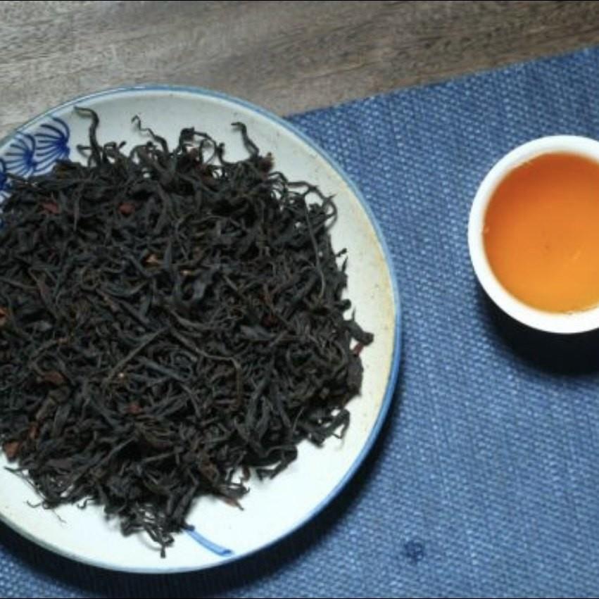 懂茶帝新茶红茶2025新茶桃香金牡丹传统工艺蜜香水蜜桃香红茶100g