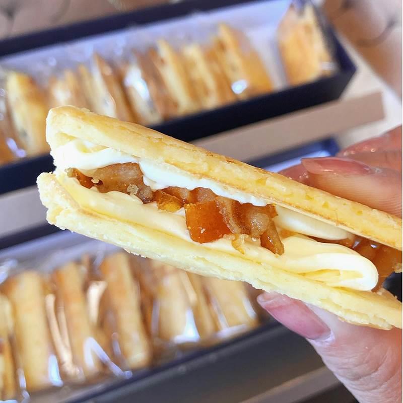 顺丰发货】上海花园饭店白脱奶油夹心饼干葡萄干橙子皮人气零食