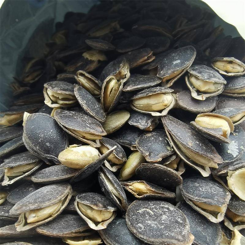 新货开口南非黑金刚熟南瓜子椒盐味原味南瓜籽休闲零食袋装250g