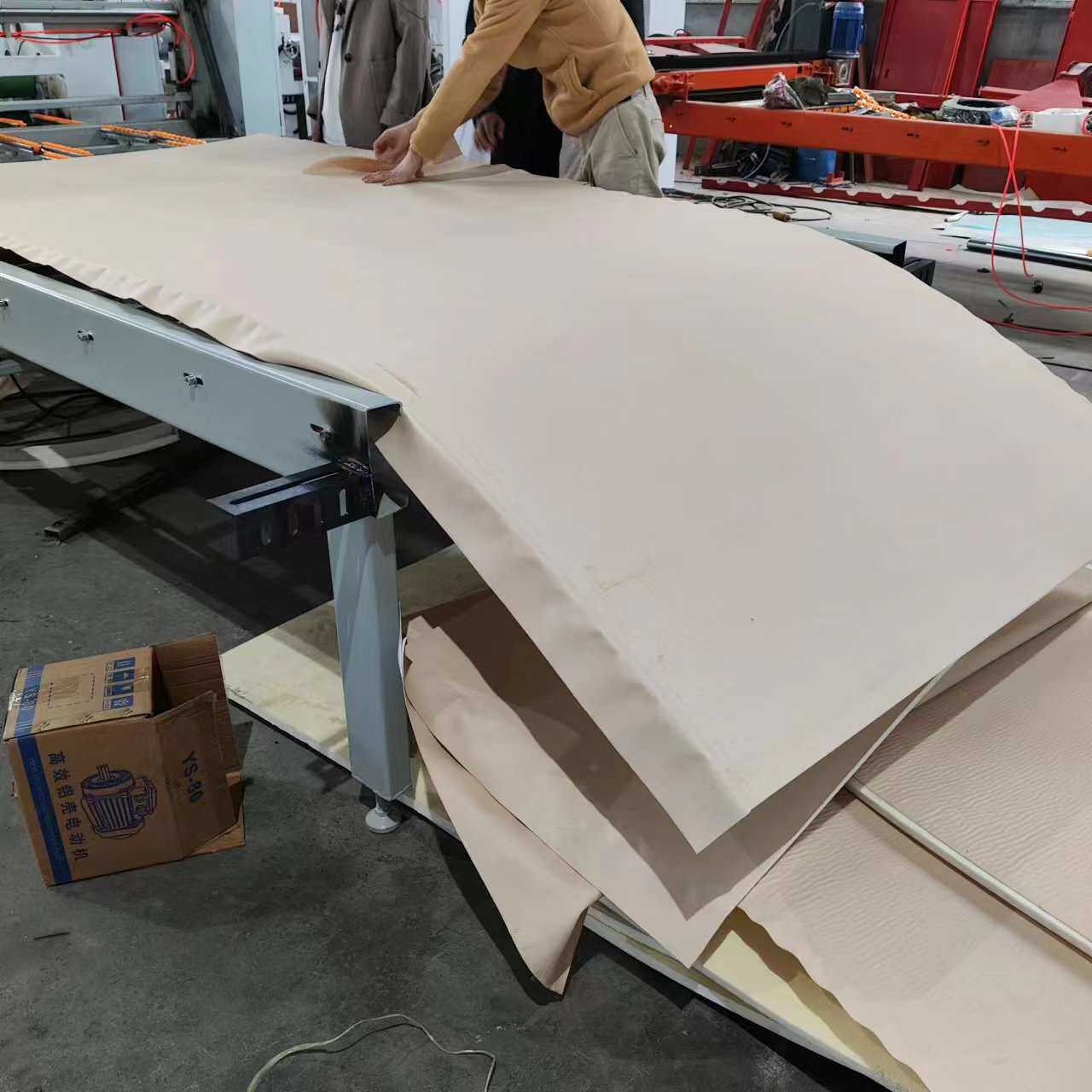 eva海绵毛毡布不干胶复合机 橡胶板离型纸自粘胶覆膜机泡棉背胶机
