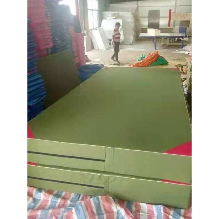 室外体育馆学校保护套 田径用品海绵保护垫训练折叠体操垫
