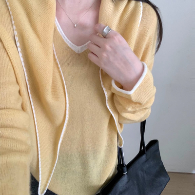 TOMORROW-漏拼色个性设计保暖毛衣(配丝巾)（含3羊驼毛）(26年早