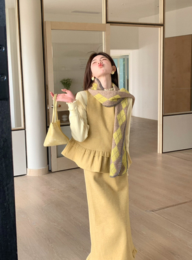 FEIMAO（YIMAO）-春季圆领拼接毛呢马甲小衫背心+半身裙套装