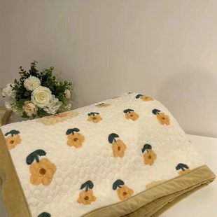 高品質(zhì)加絨床蓋一面仿貂絨一面韓式 小花全棉榻榻米雙面絎縫床