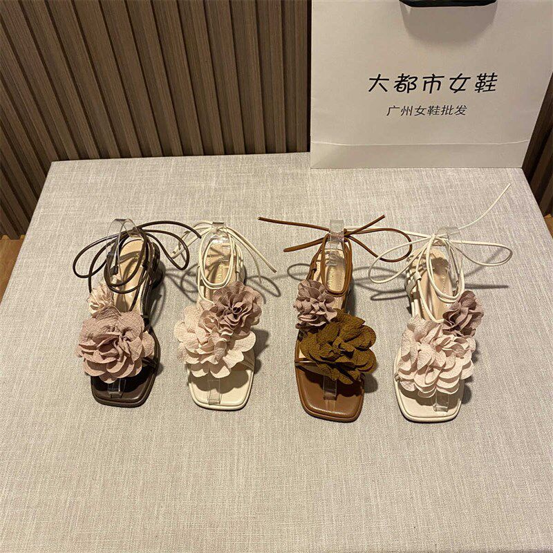 干枯玫瑰仙女风交叉绑带粗跟夏z季高级感设计感小众花朵外穿凉鞋