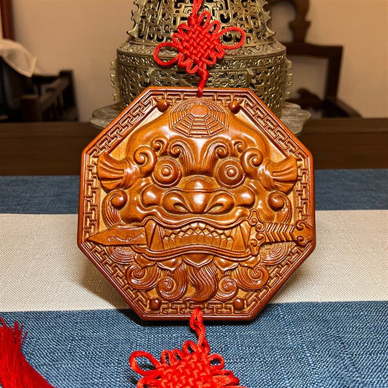 青蚨黄眉庵桃木A狮头咬剑挂摆件,家居饰品,装饰摆件,淘宝优惠券,粉丝福利购,淘宝优惠卷