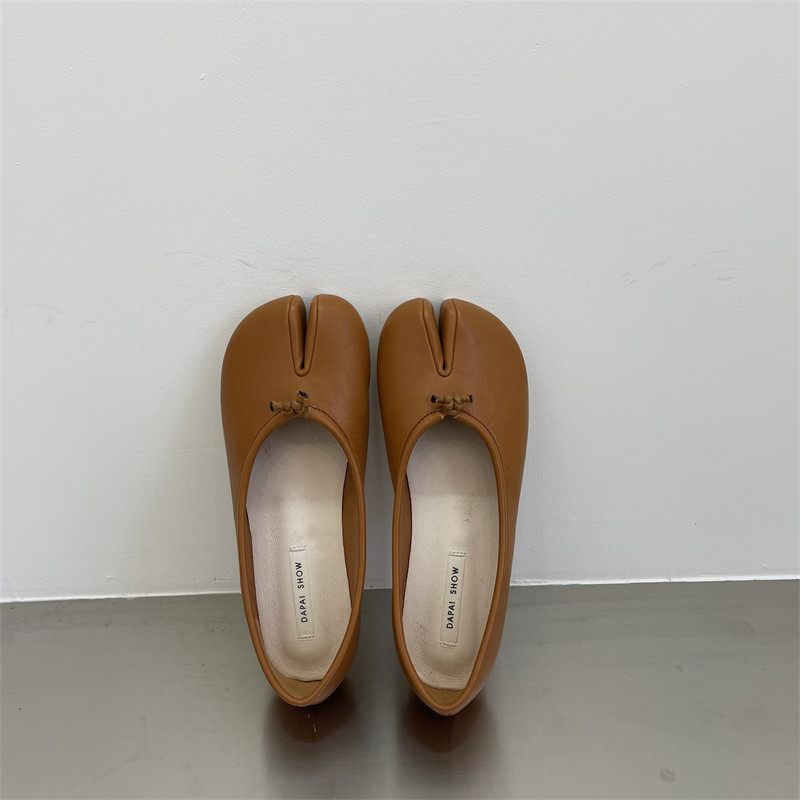 红色包鞋女平底2023年秋季新款浅口猪蹄分趾P一脚蹬软底奶奶豆豆,女鞋,浅口单鞋,淘宝优惠券,粉丝福利购,淘宝优惠卷