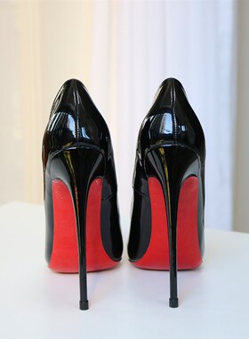 V口 红里红底高跟鞋尖头细跟浅口黑色亮G皮法式床上小大码模特13C