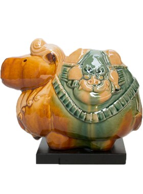 三彩艺陶瓷驼动物创意可爱家居装饰电视柜玄关设计师软装桌面摆件