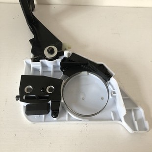 52/58鹰王油锯刹车板总成5800油锯链条边盖伐木导板紧侧配件通用