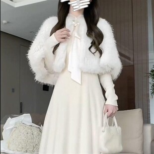 加绒加厚2024秋冬搭配一整套小个子套装白色斗篷针织连衣裙两件套