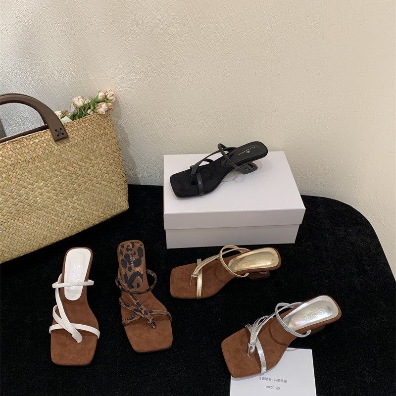 2025新款法式仙女风w方头一字带外穿粗跟百搭气质凉鞋,女鞋,一字拖,淘宝优惠券,粉丝福利购,淘宝优惠卷