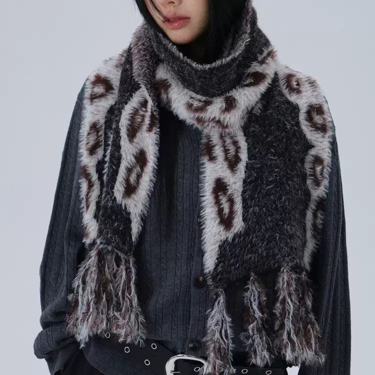2025新款韩系高级感豹纹流苏针织围巾女秋冬季保暖氛围感百搭围脖