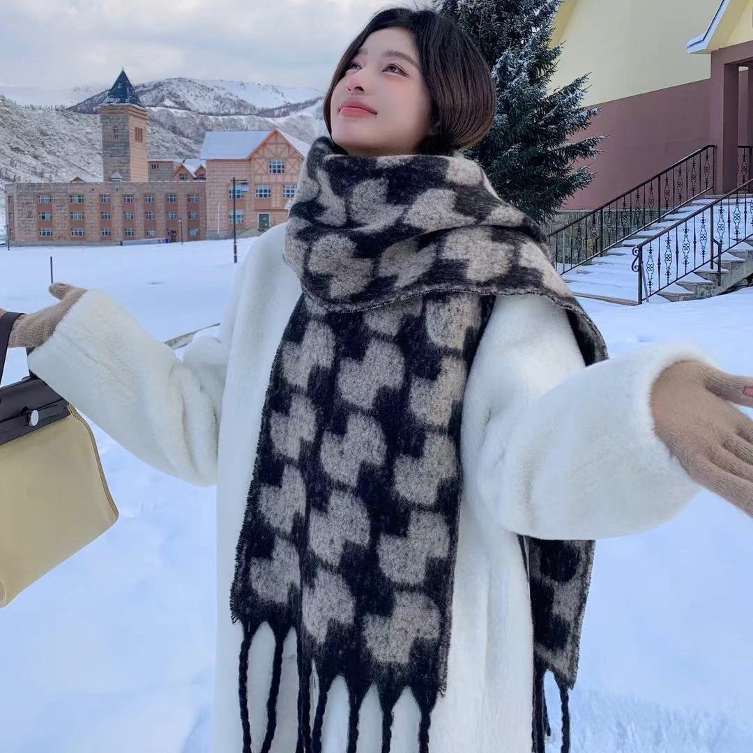 冬季新款！时尚复古黑色斑点流苏围巾小众高级保暖防寒披肩围脖女