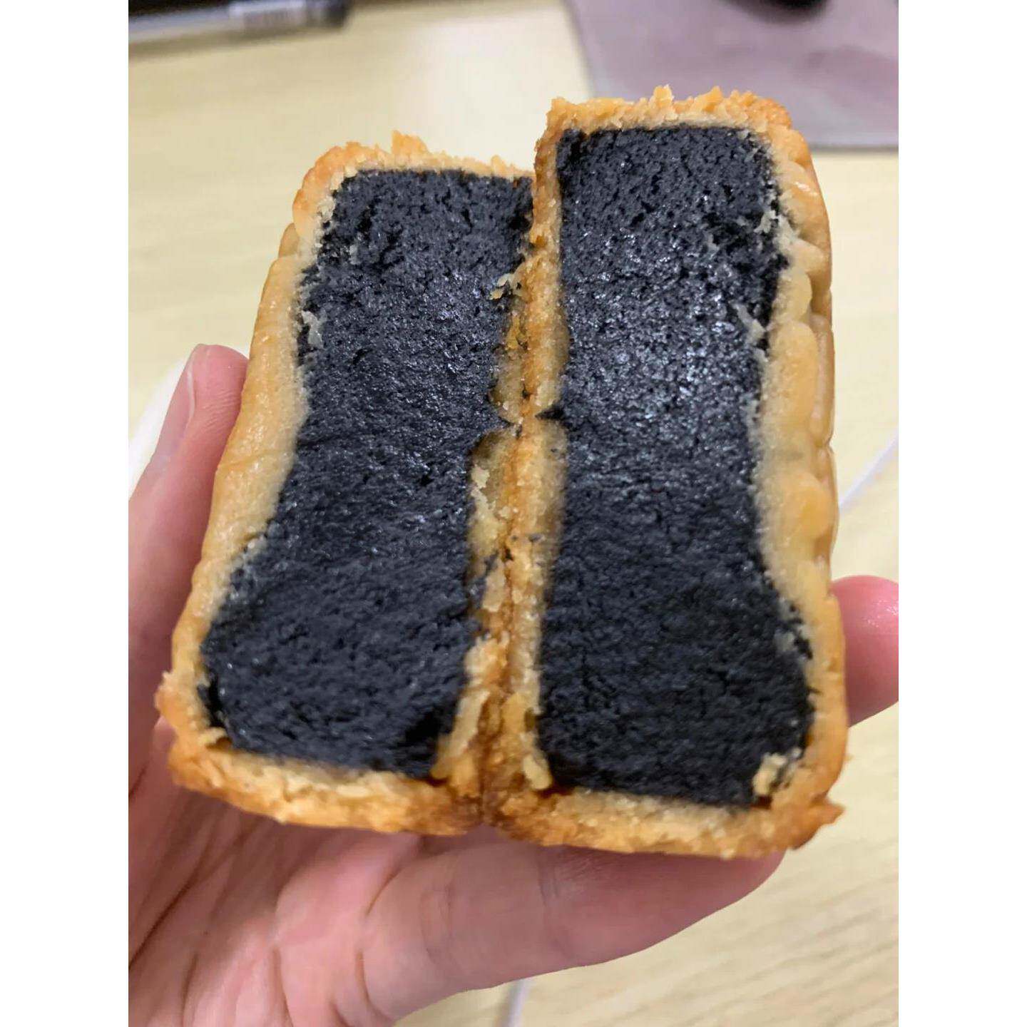 现货豆沙小月饼广西钦州小董月饼传统老式豆沙黑芝麻时兴麻蓉蛋黄