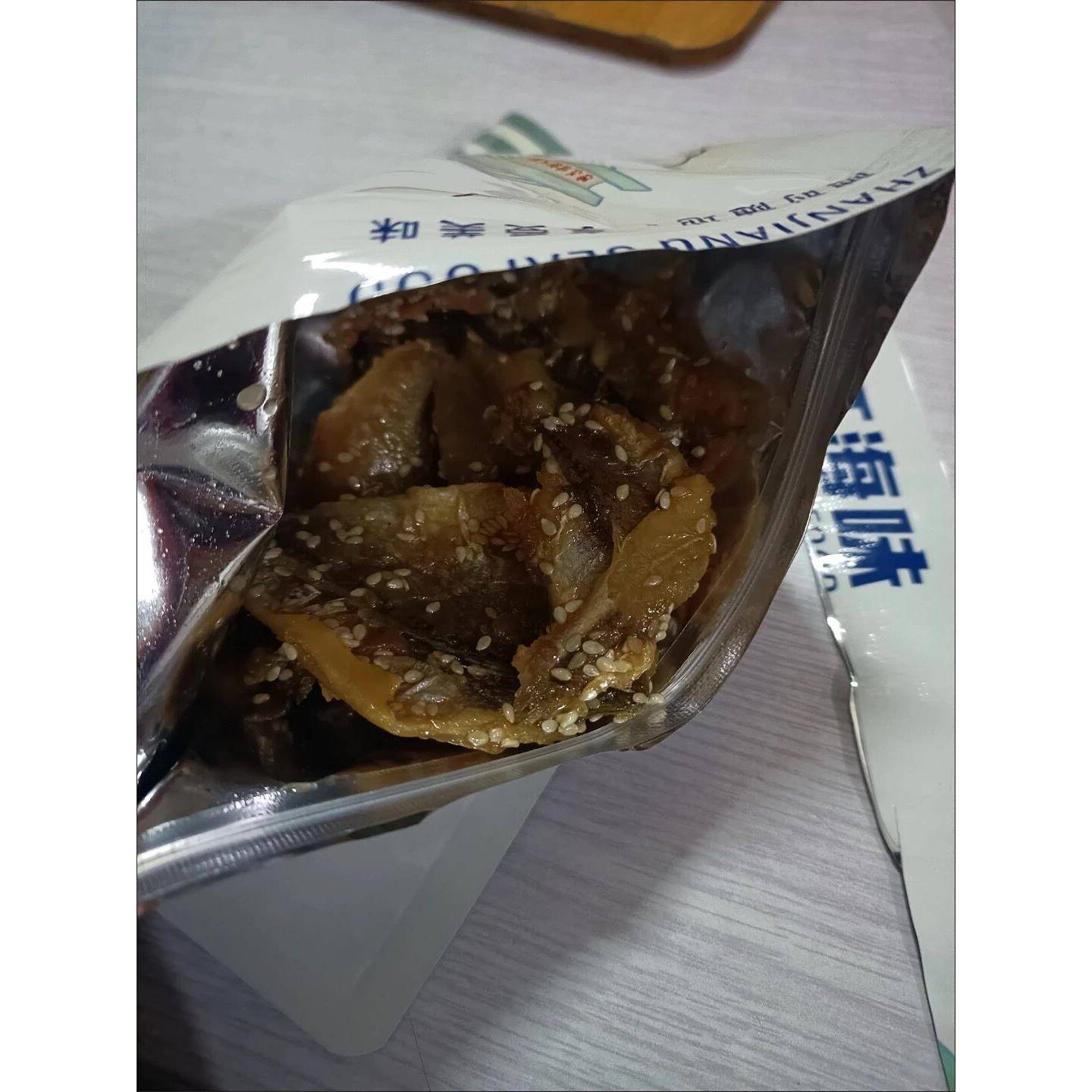 现货湛江蜜糖黄鱼干即食小吃甜辣鱼片小黄鱼干供饮用和食用