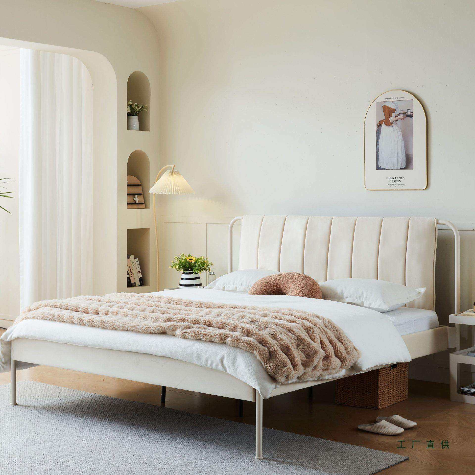 奶油风琴键床现代简约铁艺软包床小户型主卧双人床1米8主卧床婚床