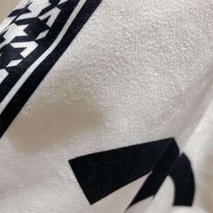 A6L抱枕被子两用折叠二合一多功能轻奢汽车用午睡办公室沙发四季