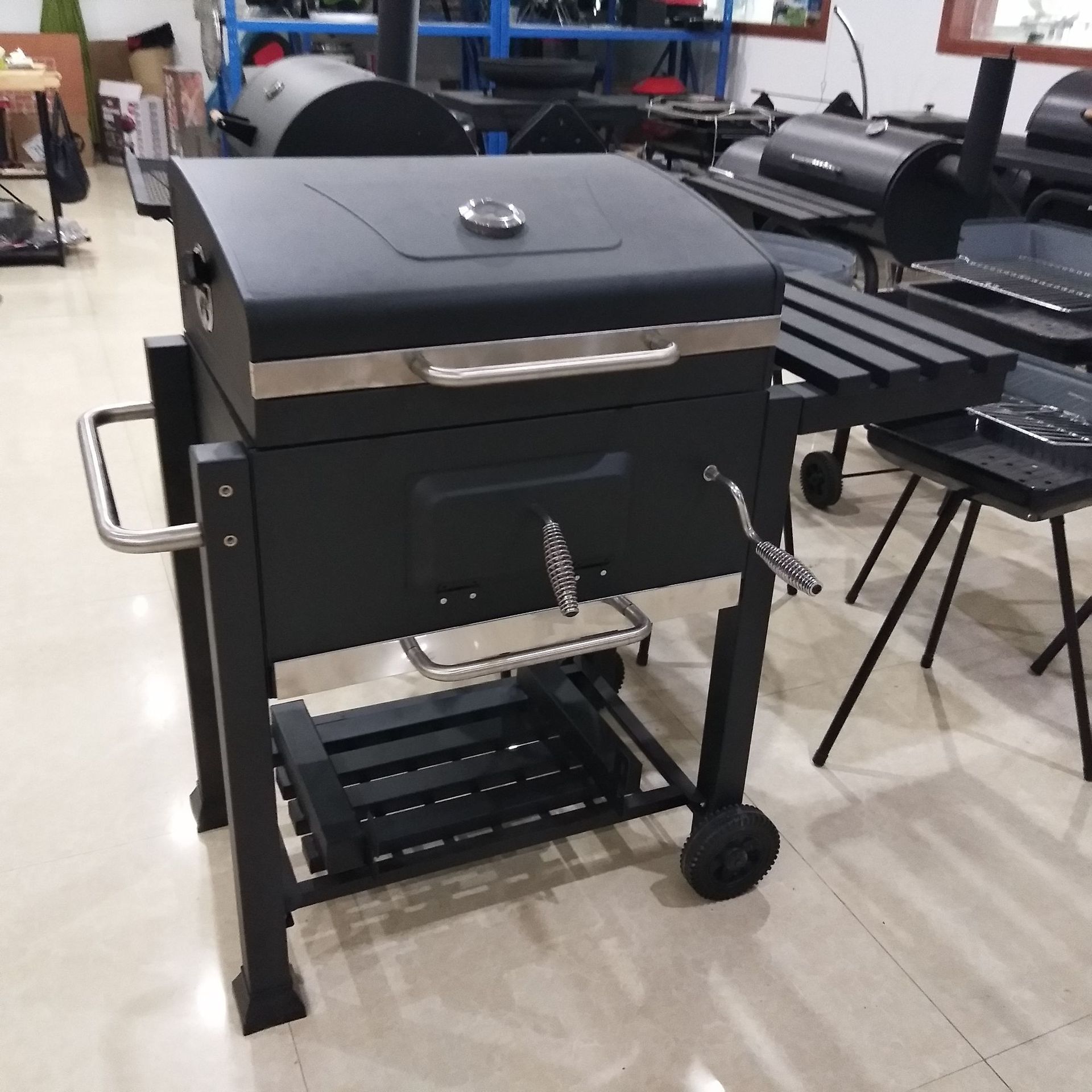 厂家直供BBQ木炭大四方烧烤炉