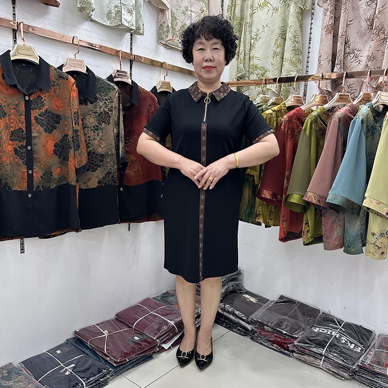 中年妈妈夏装翻领拉链套头撞色洋气连衣裙女小个子40岁50显瘦夏天